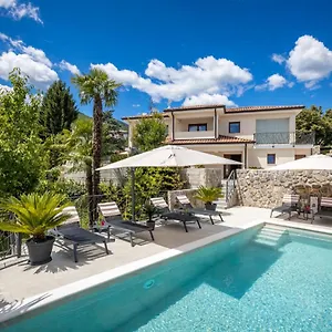  Villa Salu