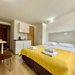 apartmani-roza.pula-hotels.org/