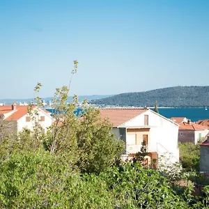 apartmani-ivan-kastela-21214.splithotels.org/